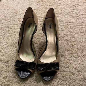 Womens size 12W heels